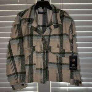 Bagatelle Women's Green and Cream Plaid Utility Jacket